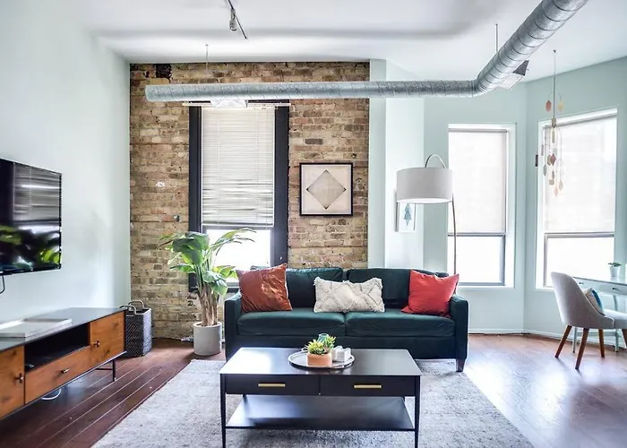 Luxury Downtown Penthouse With Private Rooftop